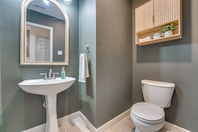5218 Griffins Pointe Drive, Rowlett, TX 75089