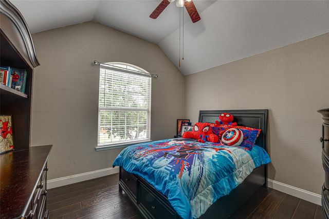 5218 Griffins Pointe Drive, Rowlett, TX 75089