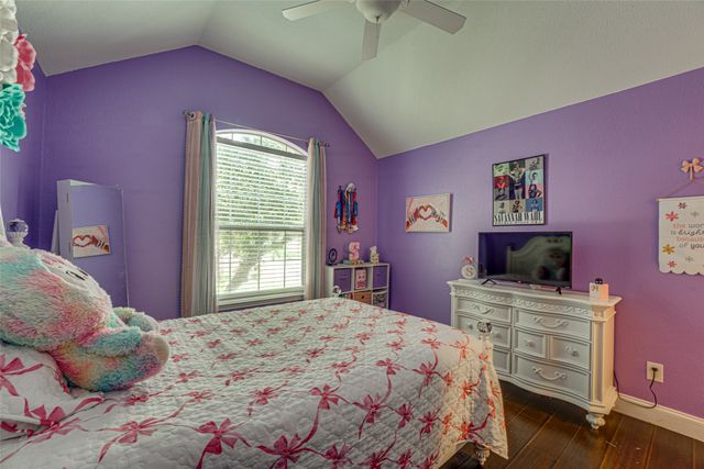 5218 Griffins Pointe Drive, Rowlett, TX 75089