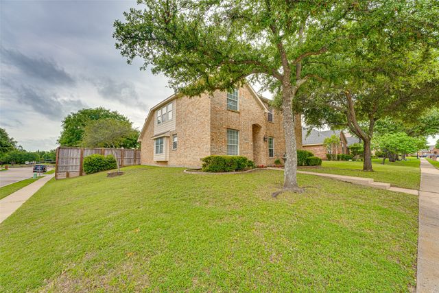 5218 Griffins Pointe Drive, Rowlett, TX 75089