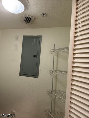 4127 Residence DR 421, Fort Myers, FL 33901