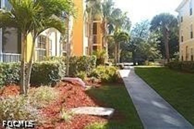 4127 Residence DR 421, Fort Myers, FL 33901