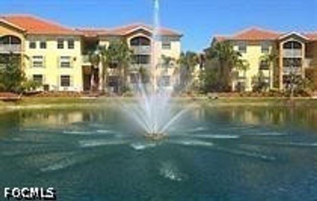 4127 Residence DR 421, Fort Myers, FL 33901