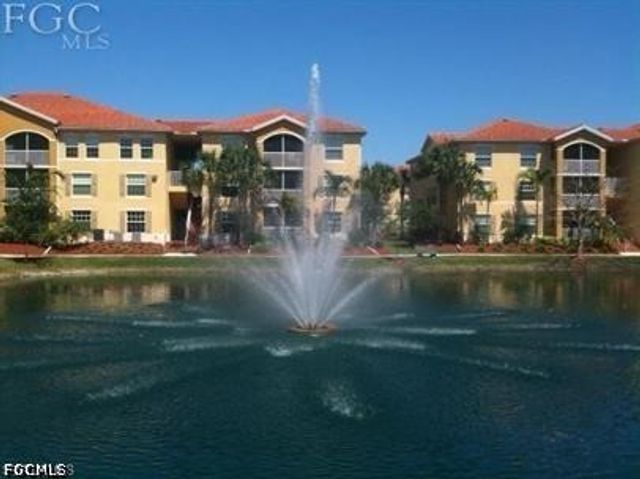 4127 Residence DR 421, Fort Myers, FL 33901