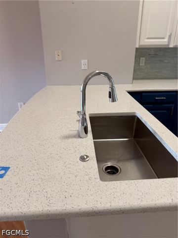 4127 Residence DR 421, Fort Myers, FL 33901