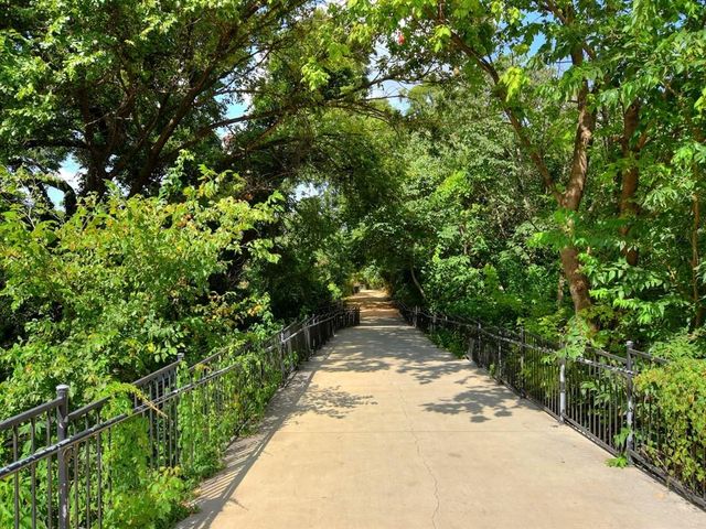 1900 Barton Springs RD 3024, Austin, TX 78704