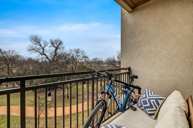 1900 Barton Springs RD 3024, Austin, TX 78704