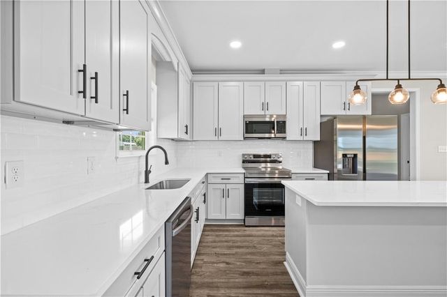 9980 Lighthouse Avenue, Grand Bay, AL 36541