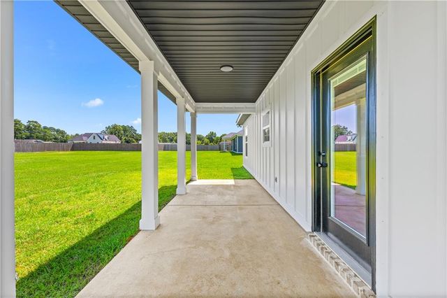 9980 Lighthouse Avenue, Grand Bay, AL 36541