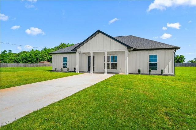 9980 Lighthouse Avenue, Grand Bay, AL 36541