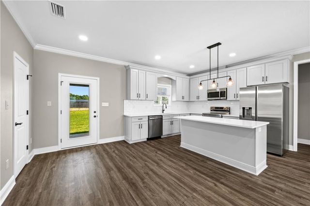 9980 Lighthouse Avenue, Grand Bay, AL 36541