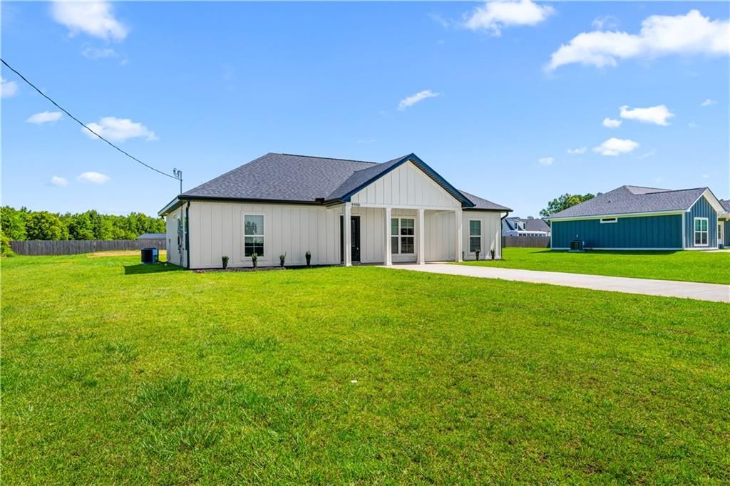 9980 Lighthouse Avenue, Grand Bay, AL 36541