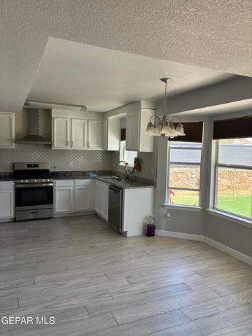 7113 MESQUITE TREE Lane, El Paso, TX 79934