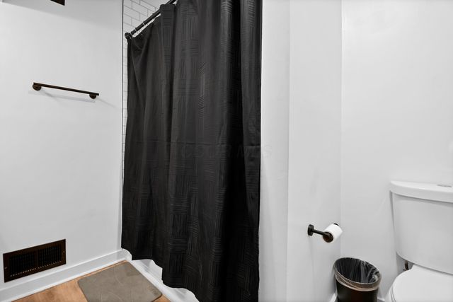 18 E Oak Street, Newark, OH 43055