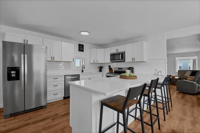 18 E Oak Street, Newark, OH 43055