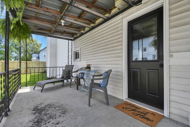 18 E Oak Street, Newark, OH 43055