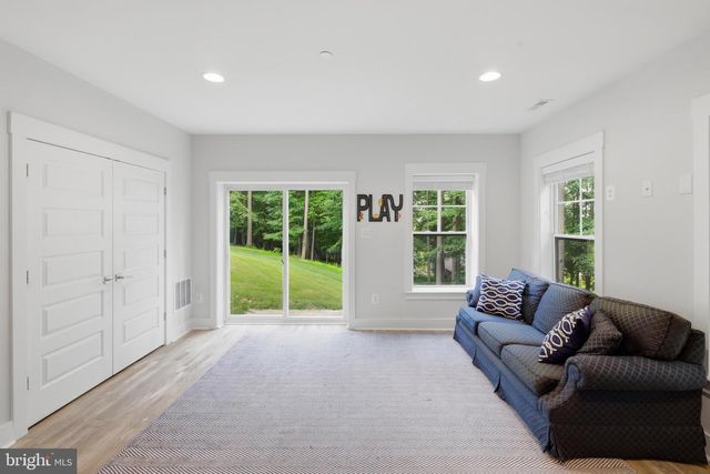 1215B PROVIDENCE RD, Towson, MD 21286