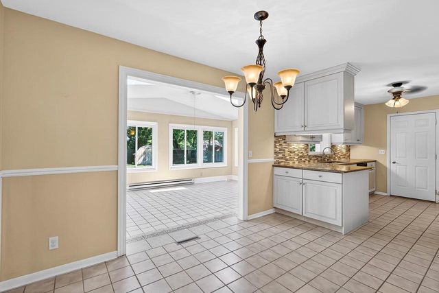 2214 STEWARD COURT, Sun Prairie, WI 53590