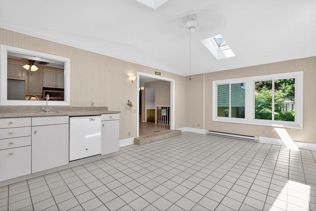2214 STEWARD COURT, Sun Prairie, WI 53590