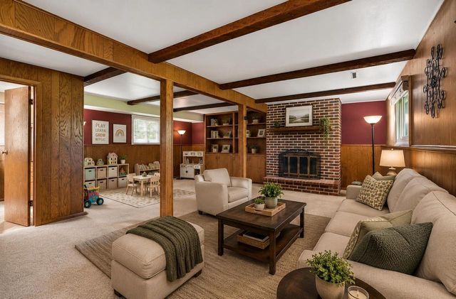 2214 STEWARD COURT, Sun Prairie, WI 53590