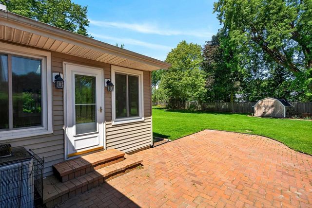 2214 STEWARD COURT, Sun Prairie, WI 53590