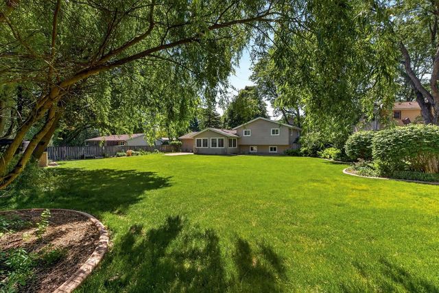 2214 STEWARD COURT, Sun Prairie, WI 53590