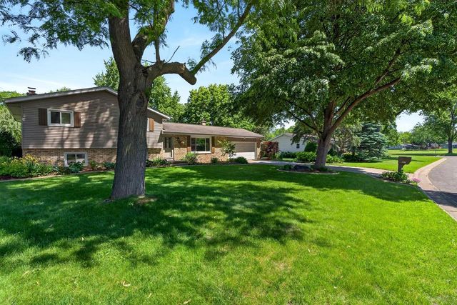 2214 STEWARD COURT, Sun Prairie, WI 53590