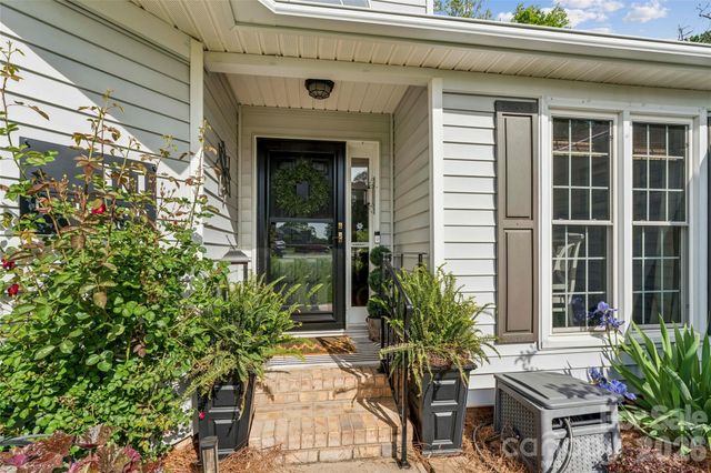 111 Misty Pond Court, Mooresville, NC 28115