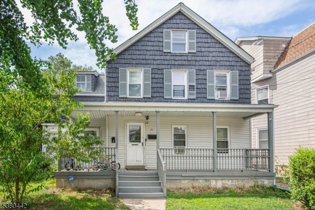31 Spring St, Bloomfield Twp., NJ 07003