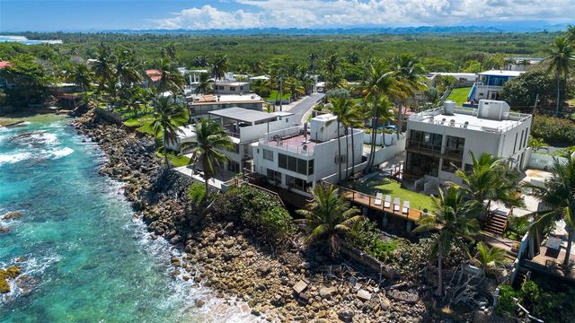 113-C EXT KENNEDY, Dorado, PR 00646