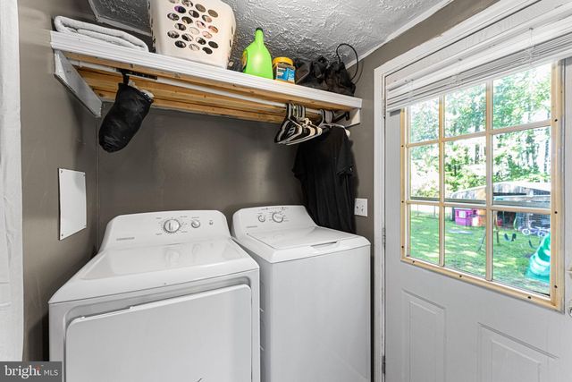 315 BLACKBERRY RD, Reedville, VA 22539