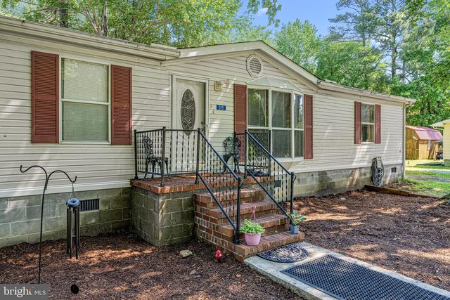 315 BLACKBERRY RD, Reedville, VA 22539