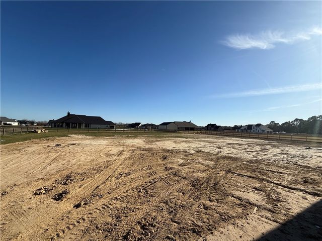 7822 Mathis Creek Drive, Bryan, TX 77808