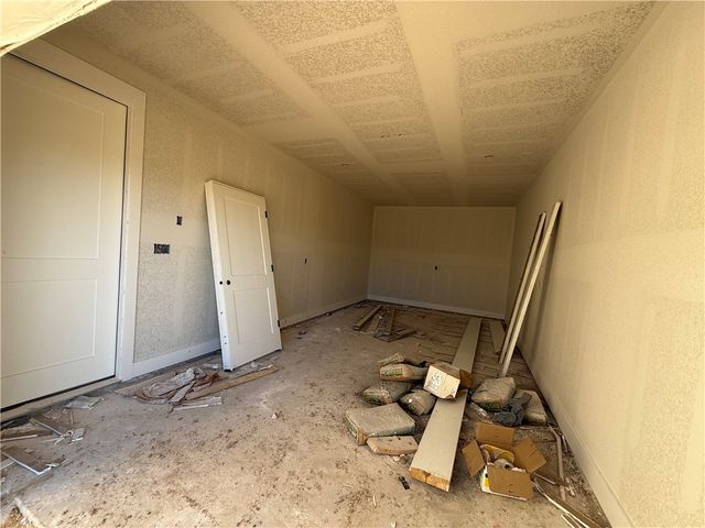 7822 Mathis Creek Drive, Bryan, TX 77808