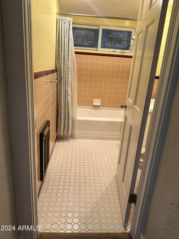 1426 E Sheridan Street, Phoenix, AZ 85006