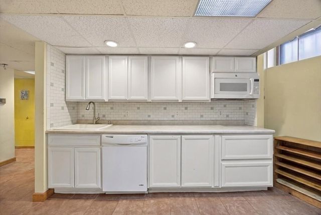 23 Netherlands Rd 1, Brookline, MA 02445