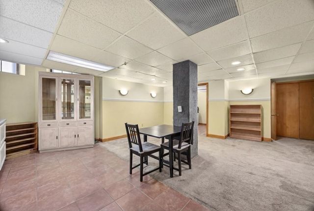 23 Netherlands Rd 1, Brookline, MA 02445