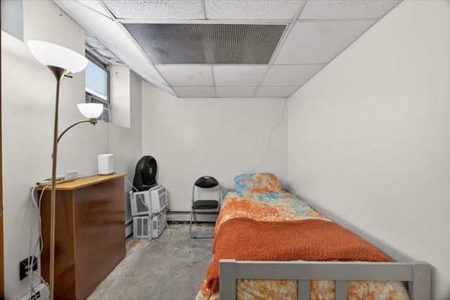 23 Netherlands Rd 1, Brookline, MA 02445