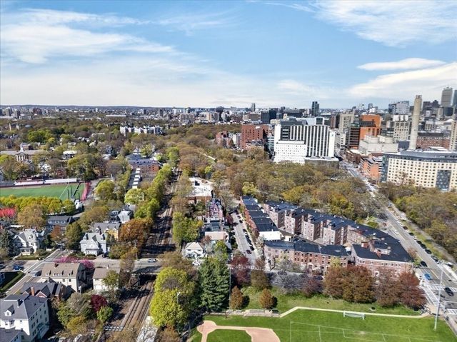 23 Netherlands Rd 1, Brookline, MA 02445