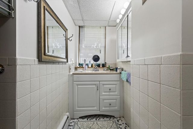 23 Netherlands Rd 1, Brookline, MA 02445