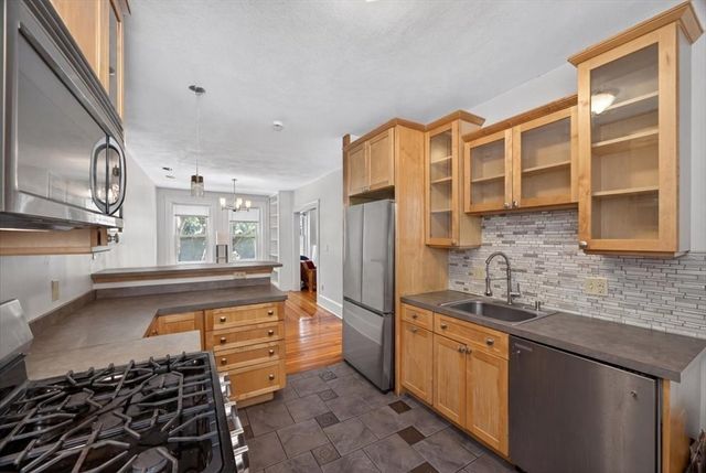 23 Netherlands Rd 1, Brookline, MA 02445