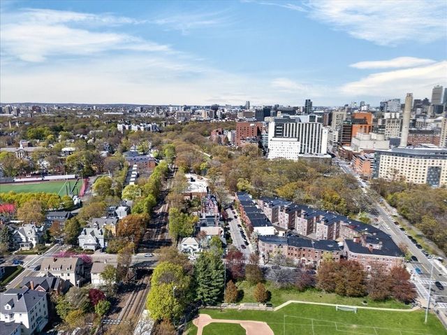 23 Netherlands Rd 1, Brookline, MA 02445