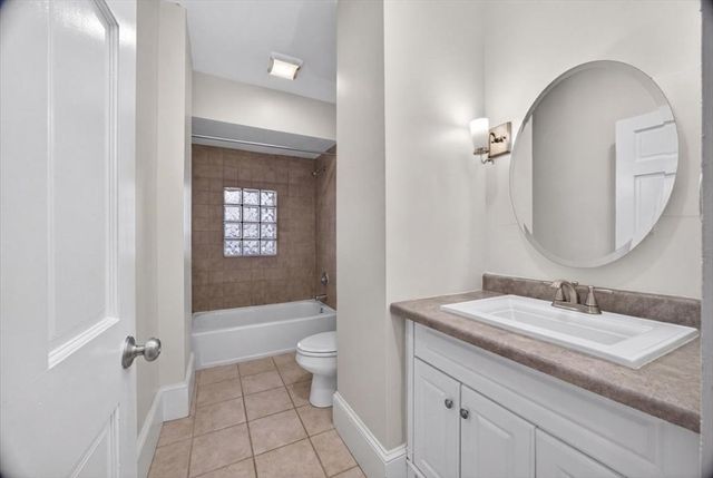 23 Netherlands Rd 1, Brookline, MA 02445
