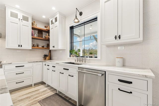 55 S Phillips Avenue, Speonk, NY 11972