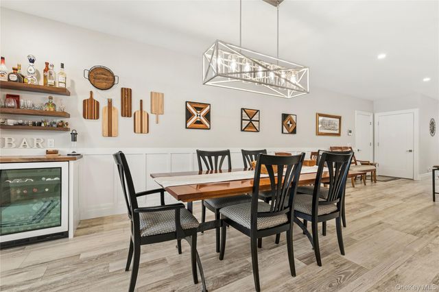 55 S Phillips Avenue, Speonk, NY 11972