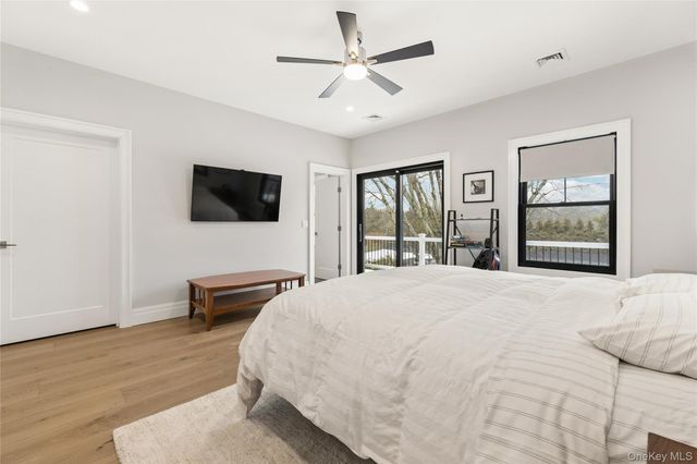 55 S Phillips Avenue, Speonk, NY 11972