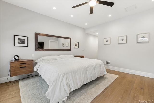 55 S Phillips Avenue, Speonk, NY 11972