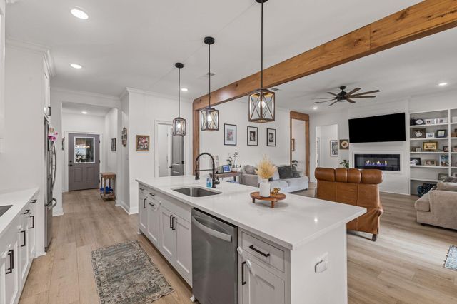 13 Grand Cove, Petal, MS 39465