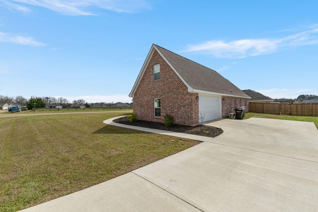 13 Grand Cove, Petal, MS 39465