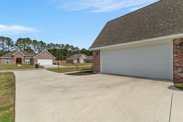 13 Grand Cove, Petal, MS 39465